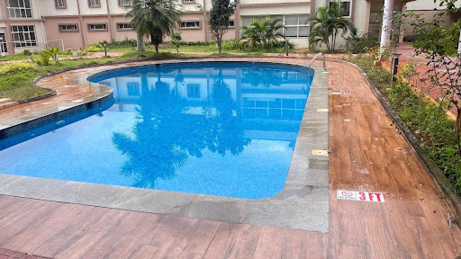 The Swimming Pool